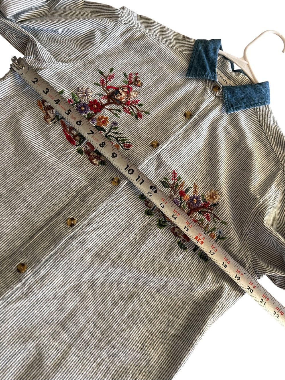Vintage CottageCore GardenCore Striped Blue Embroidered Button-Up Shirt - Size S - Picture 9 of 11